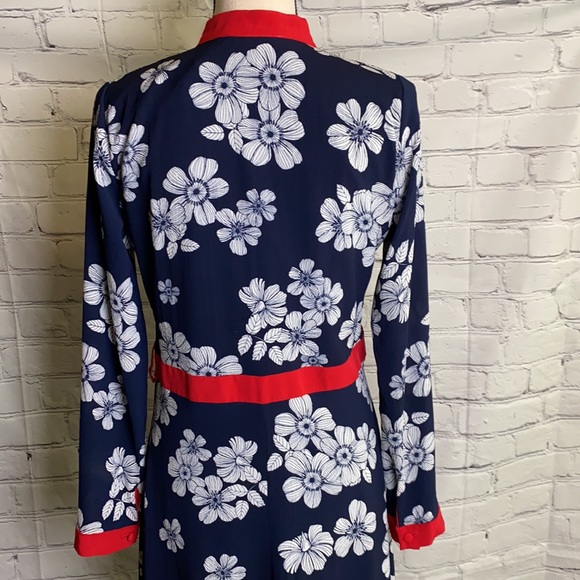 Bold Floral Maxi Dress with long sleeves - Picture 7 of 13